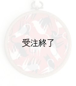 画像1: 吊りフレームS　「福ねこ・スカーレットコットン」