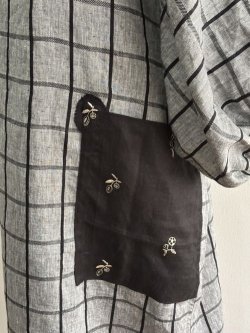 画像4: アトリエ服・ベルギーリネン格子柄刺繍ポケット（M〜L）