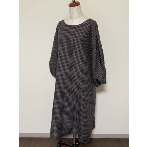 画像: アトリエ服・ベルギーリネンカカオチェック刺繍ポケット（S〜M）