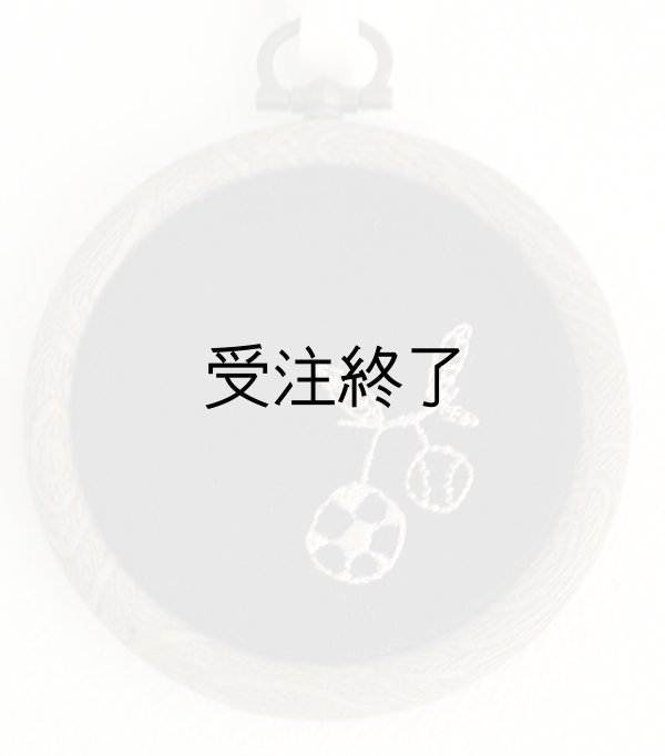 画像1: 吊りフレームSS　「オリーブ＆ボール刺繍・ブラックリネン」 (1)
